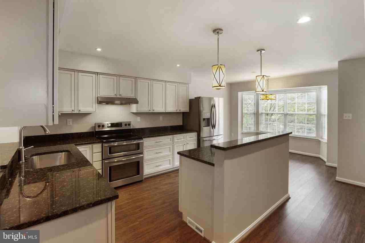 11418 Encore Dr - Photo 7 of 28