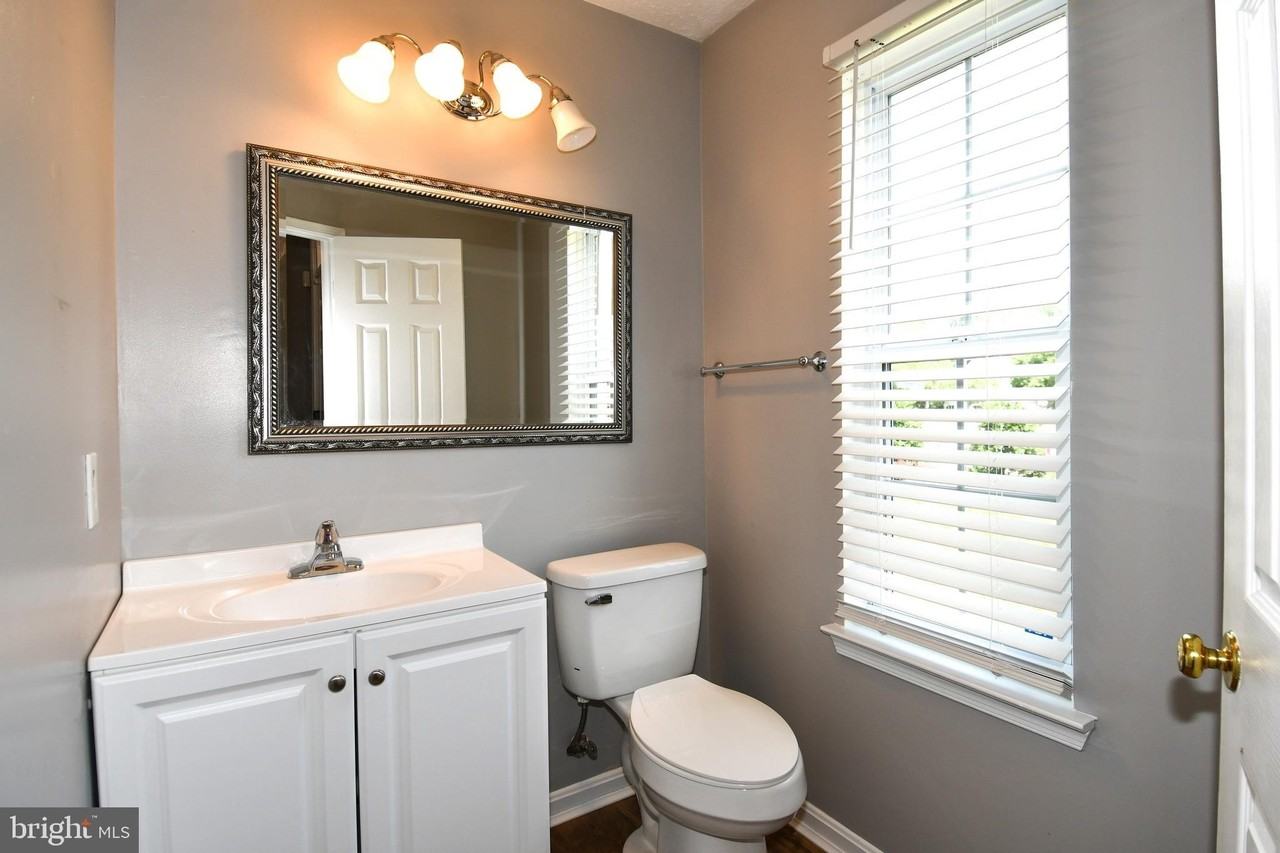 13703 Lord Sterling Pl - Photo 7 of 50
