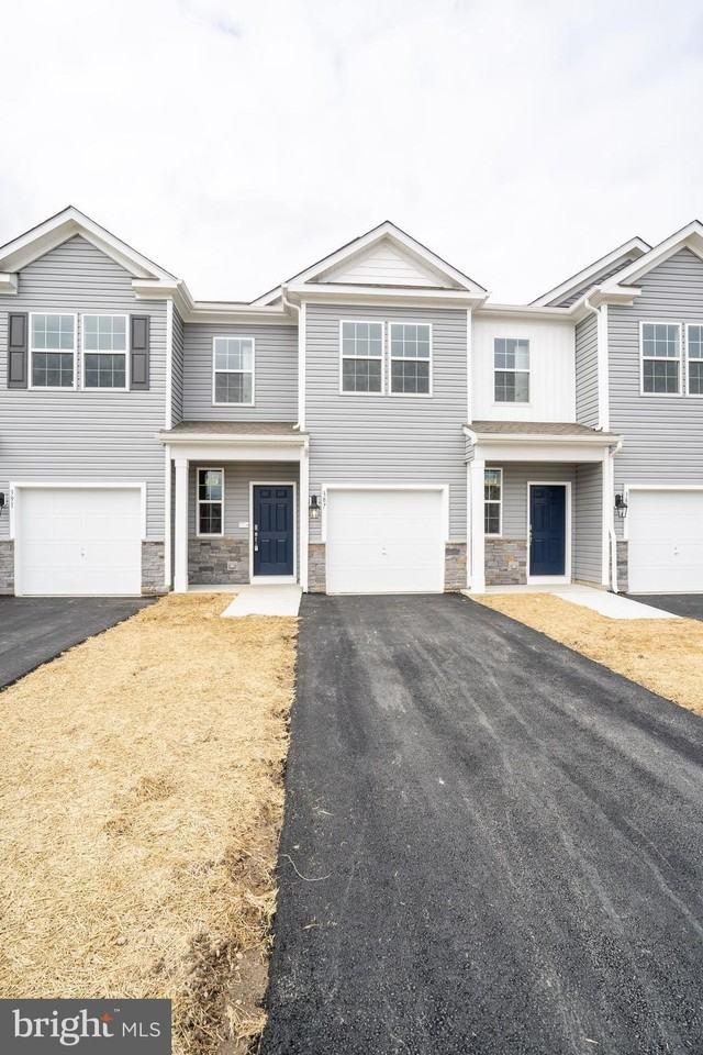 387 Mazzeo Dr