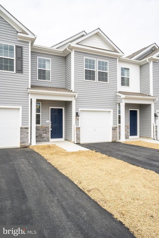 387 Mazzeo Dr - Photo 7 of 43