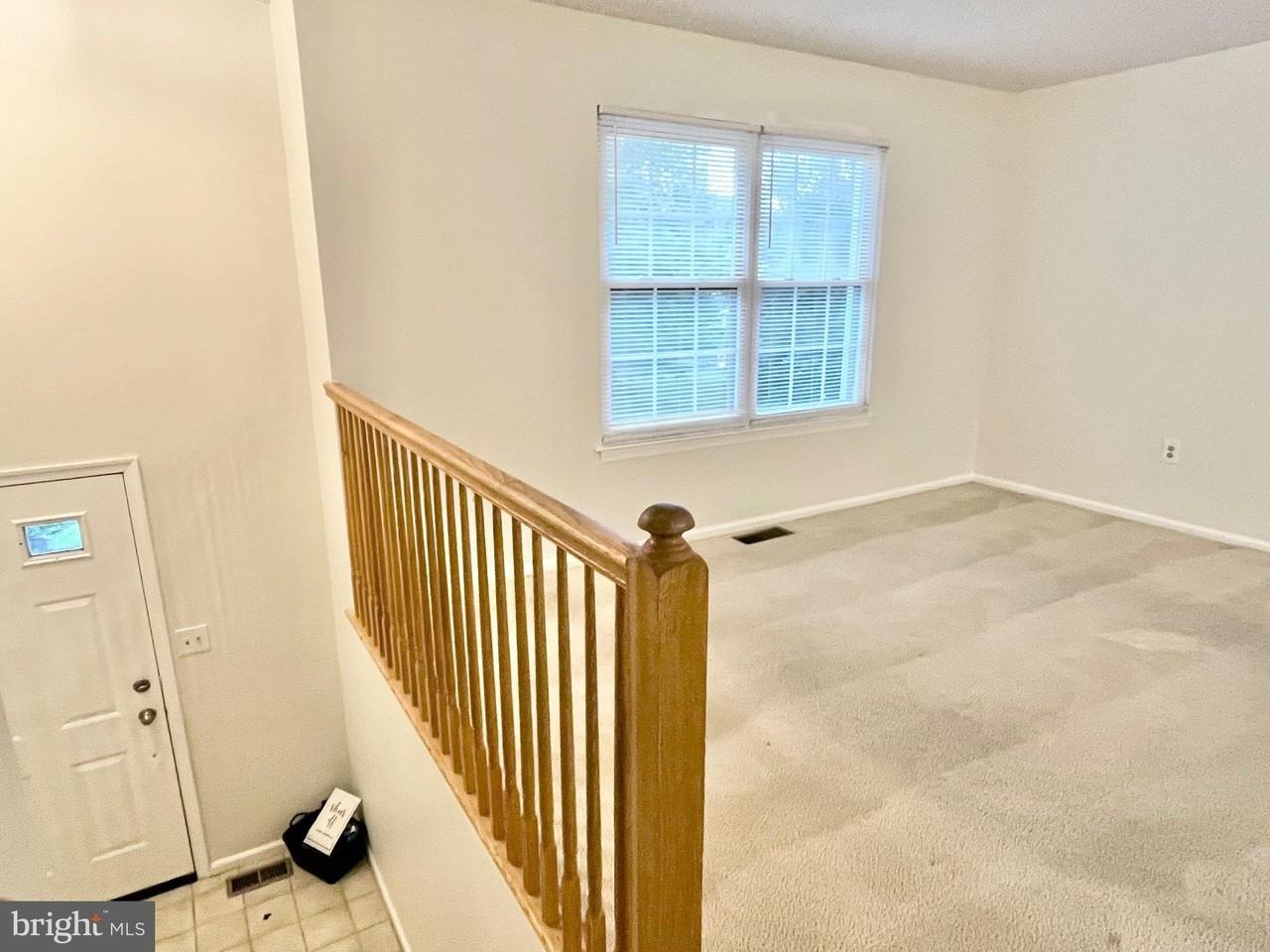 33 Ketley Pl - Photo 4 of 24