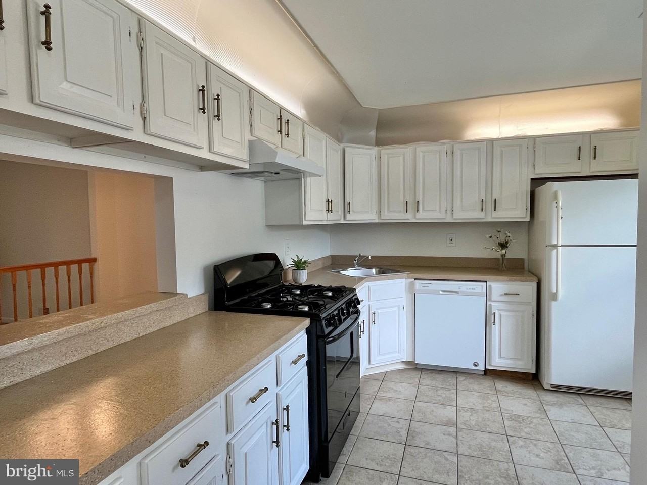 32 Pagoda Ct - Photo 3 of 28