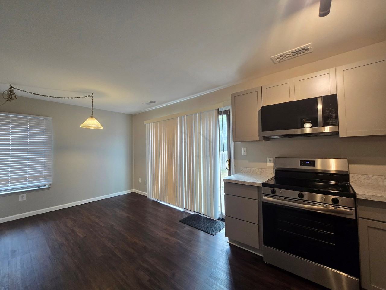 23568 Lahser Rd - Photo 5 of 8