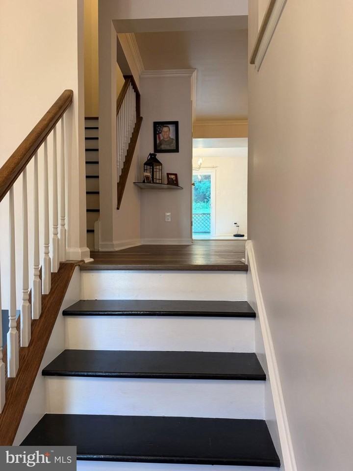 3728 Swetland Dr - Photo 3 of 45