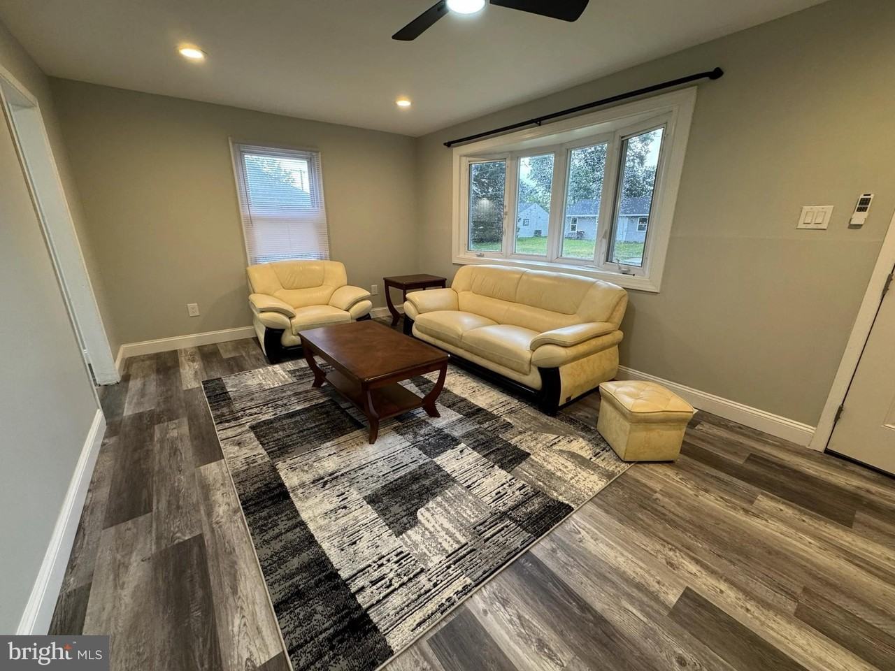 901 Spencer Dr - Photo 4 of 16