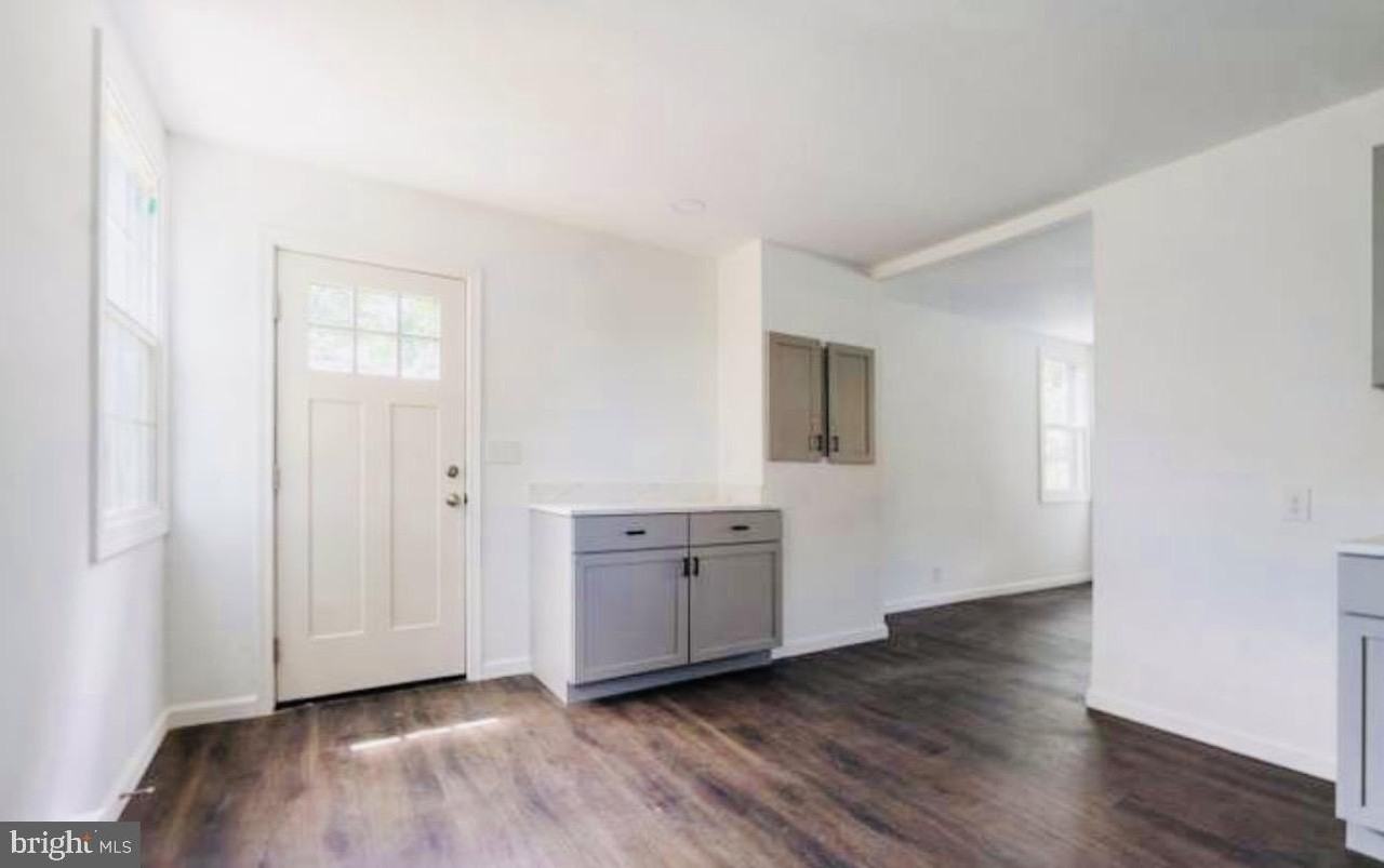 78 Oliver Rd - Photo 5 of 14