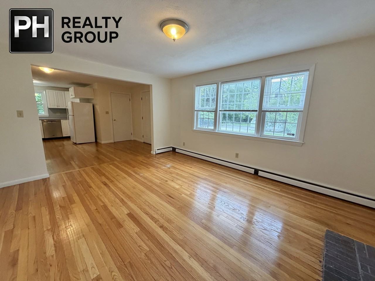 18 Dunstan St #1 - Photo 4 of 8