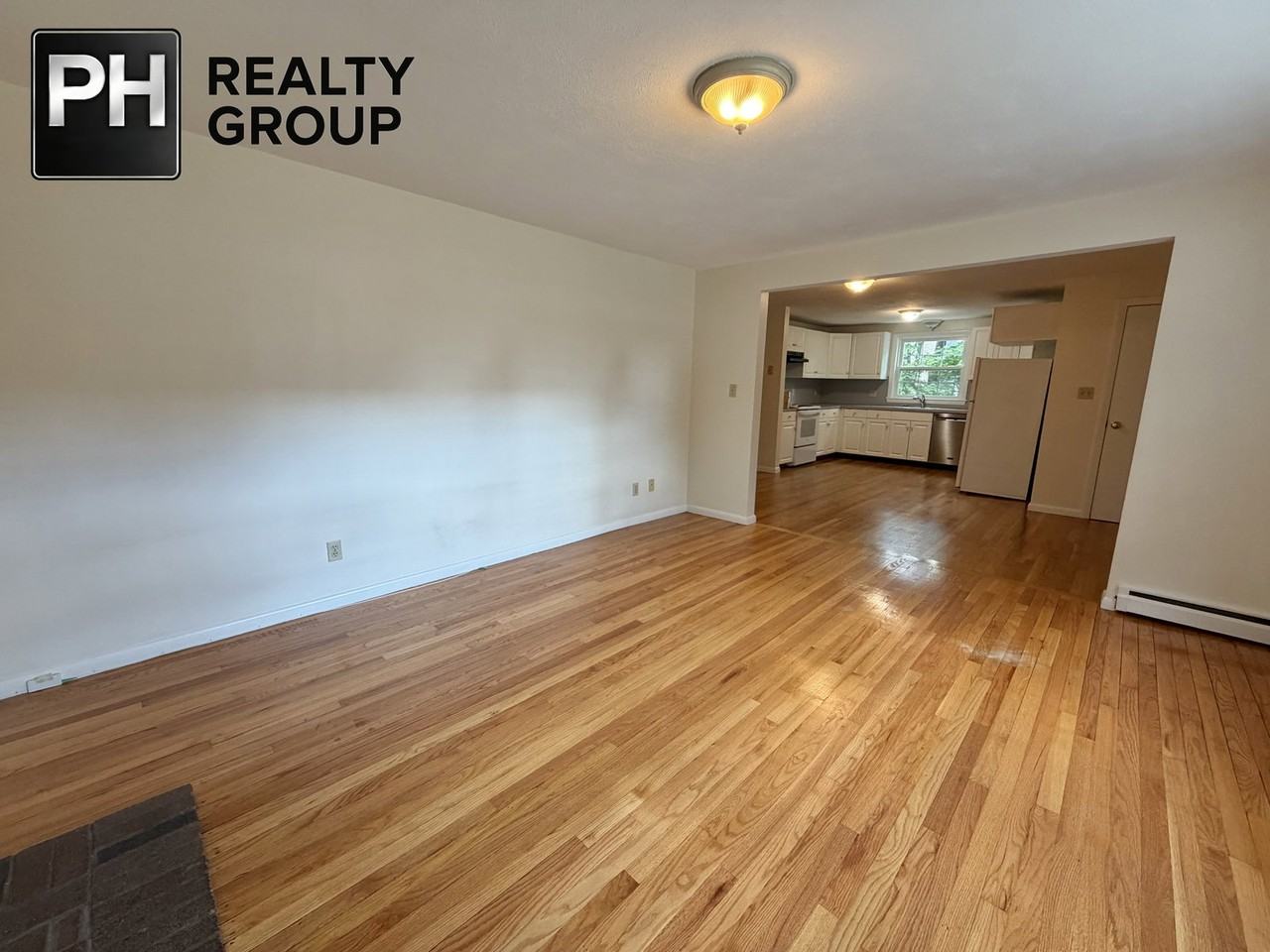 18 Dunstan St #1 - Photo 5 of 8