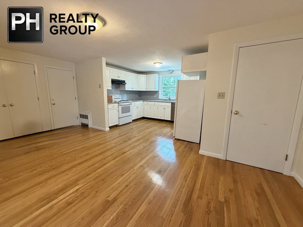 18 Dunstan St #1 - Photo 6 of 8