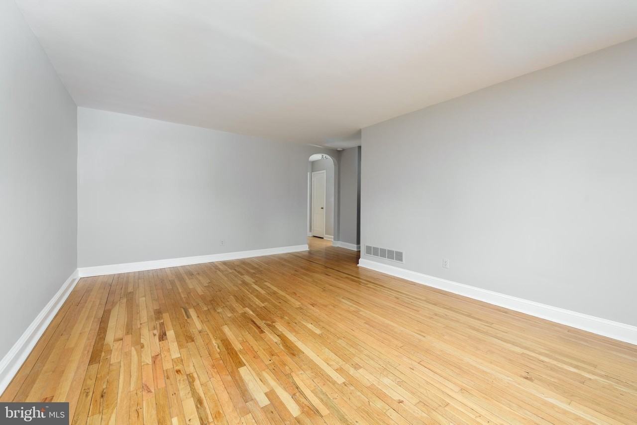 500 E Lancaster Ave #B124 - Photo 6 of 11