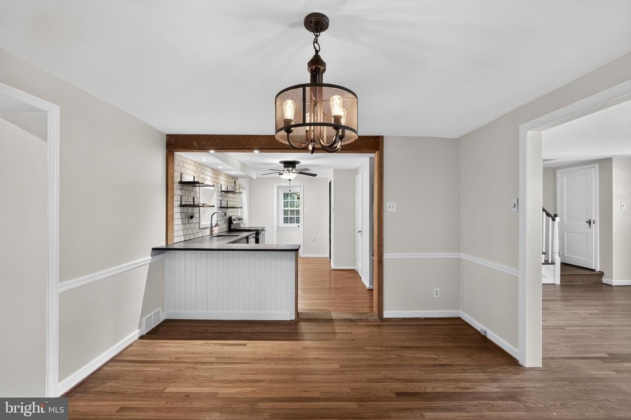 216 Huron Ave - Photo 6 of 22
