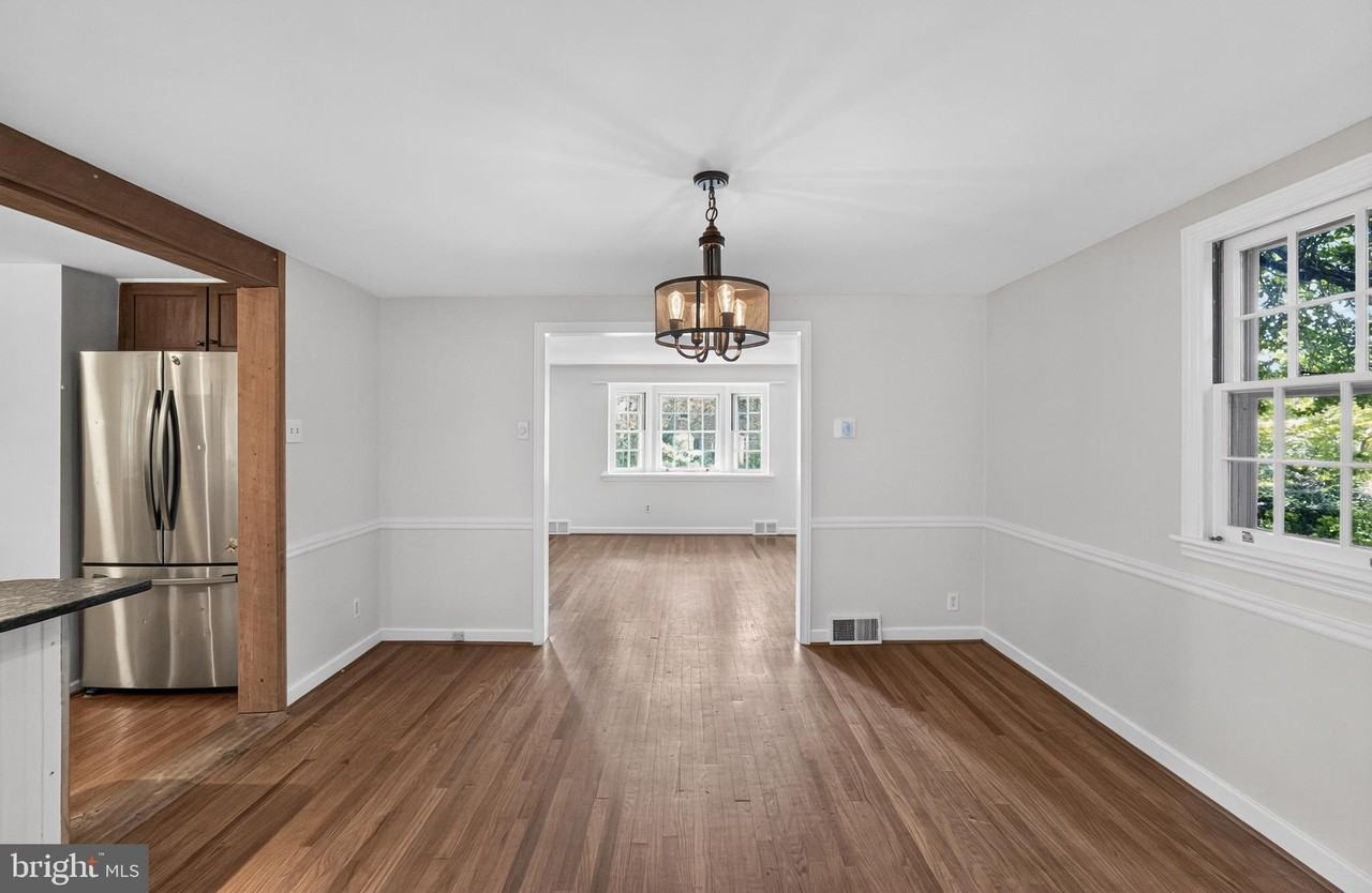 216 Huron Ave - Photo 7 of 22