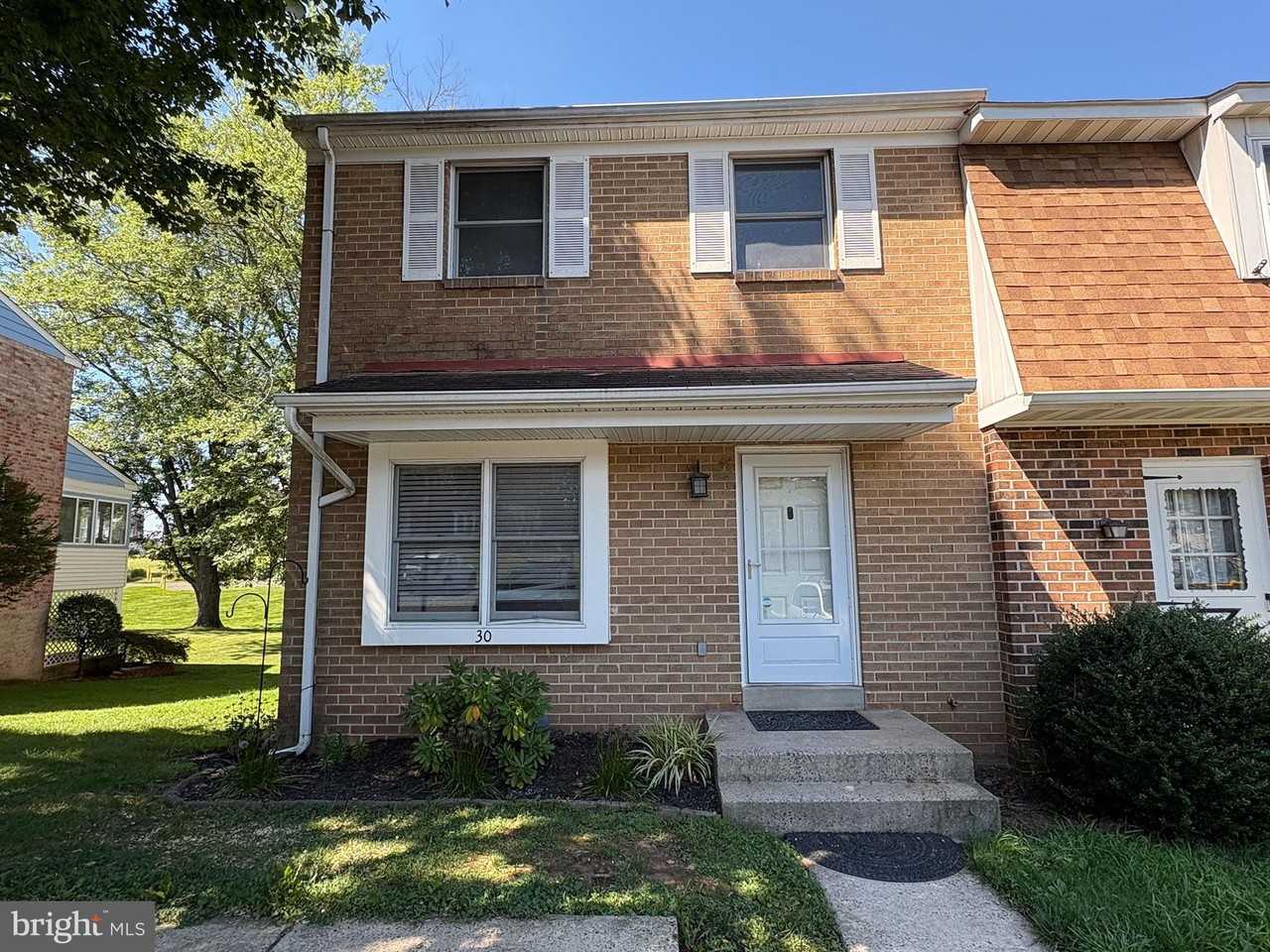 30 Valley Dr