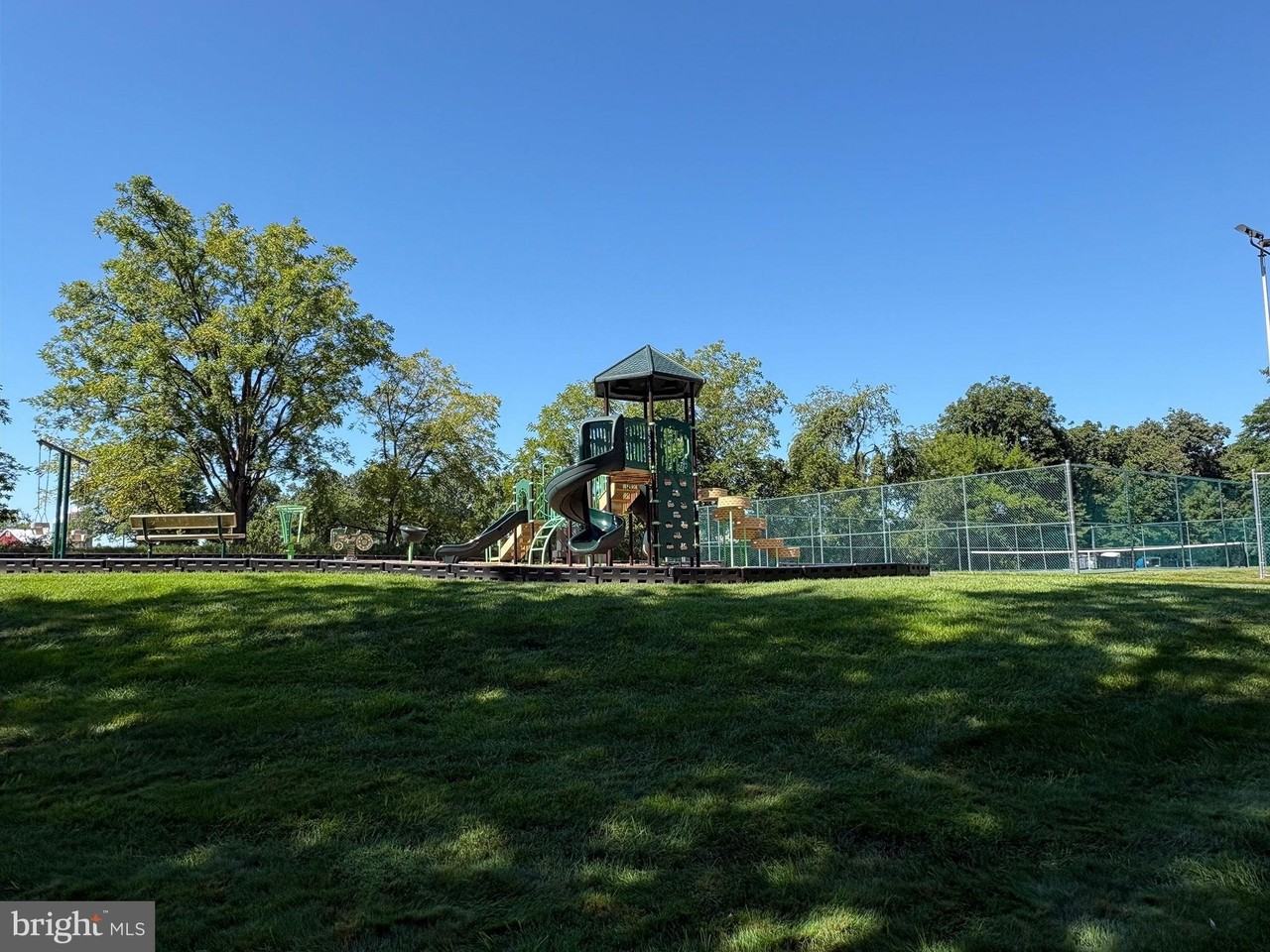 30 Valley Dr - Photo 5 of 6