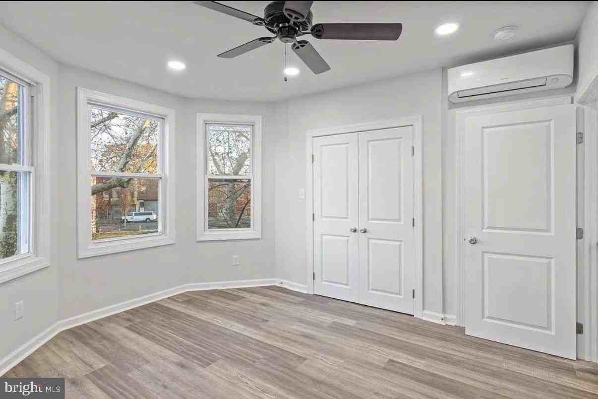 4334 Parrish St - Photo 7 of 8