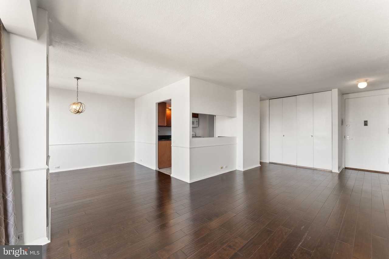 1326 Spruce St #1208 - Photo 2 of 16