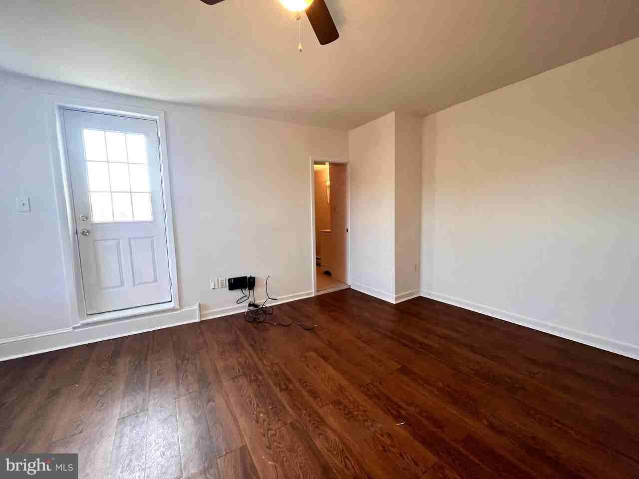 1100 Federal St #3R - Photo 6 of 13