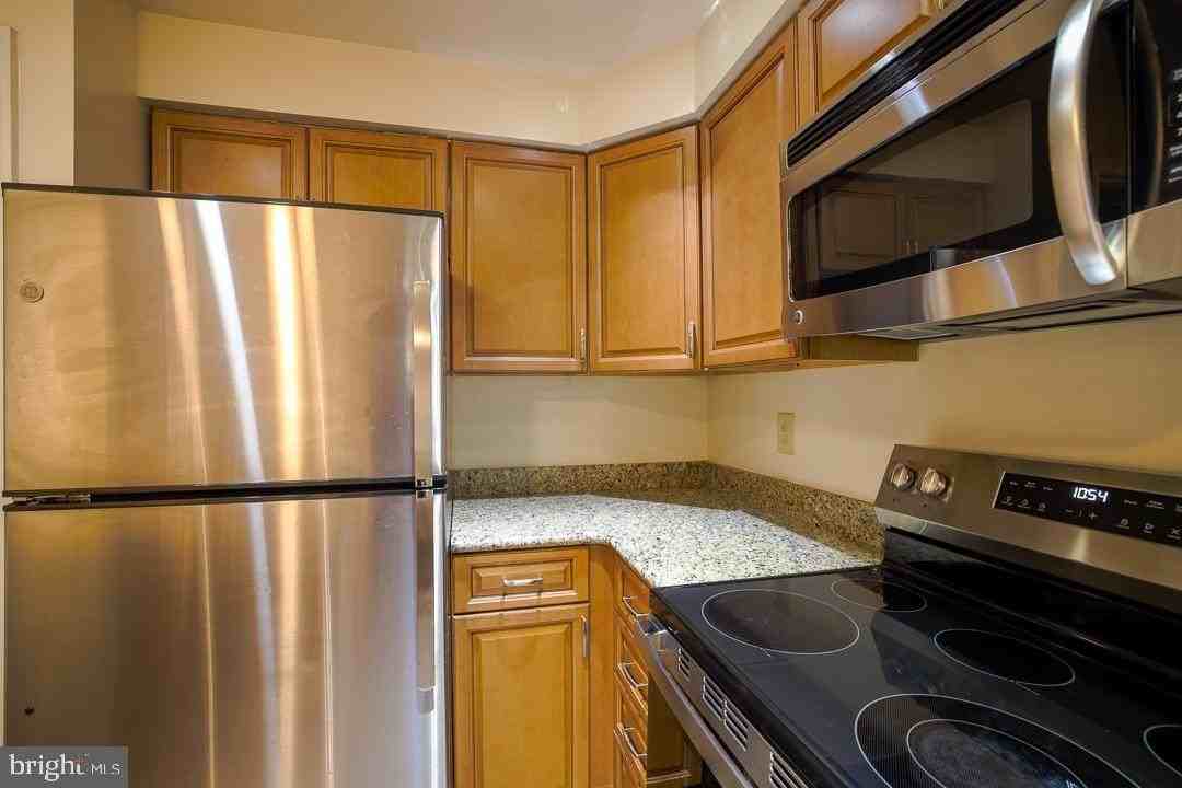 1413 Oronoco St #1413 - Photo 5 of 30