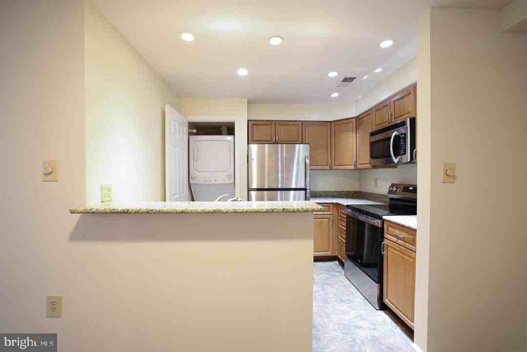 1413 Oronoco St #1413 - Photo 6 of 30