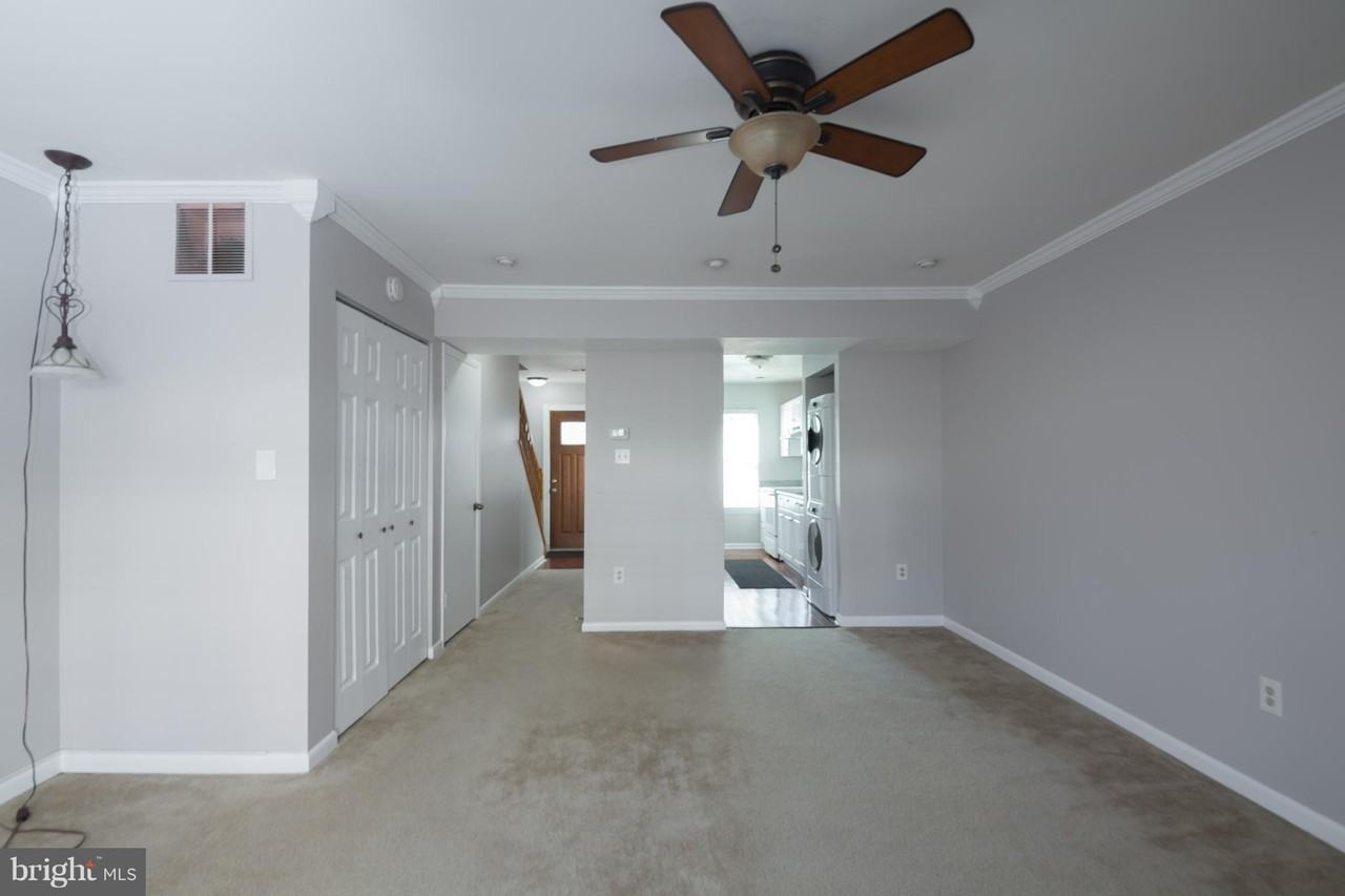 3 Kingsbridge Ct - Photo 5 of 18