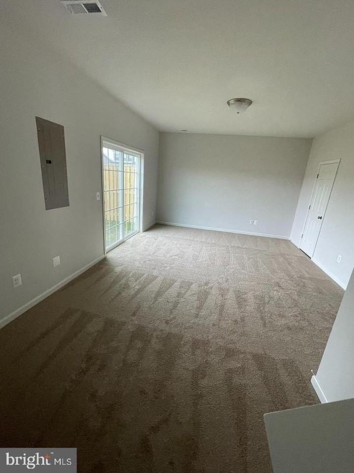 202 Norland Knoll Dr - Photo 5 of 21