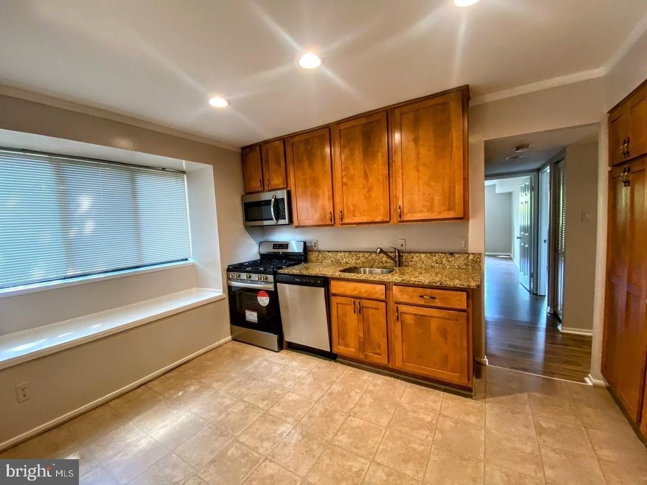 1646 Parkcrest Cir #1D201 - Photo 7 of 14