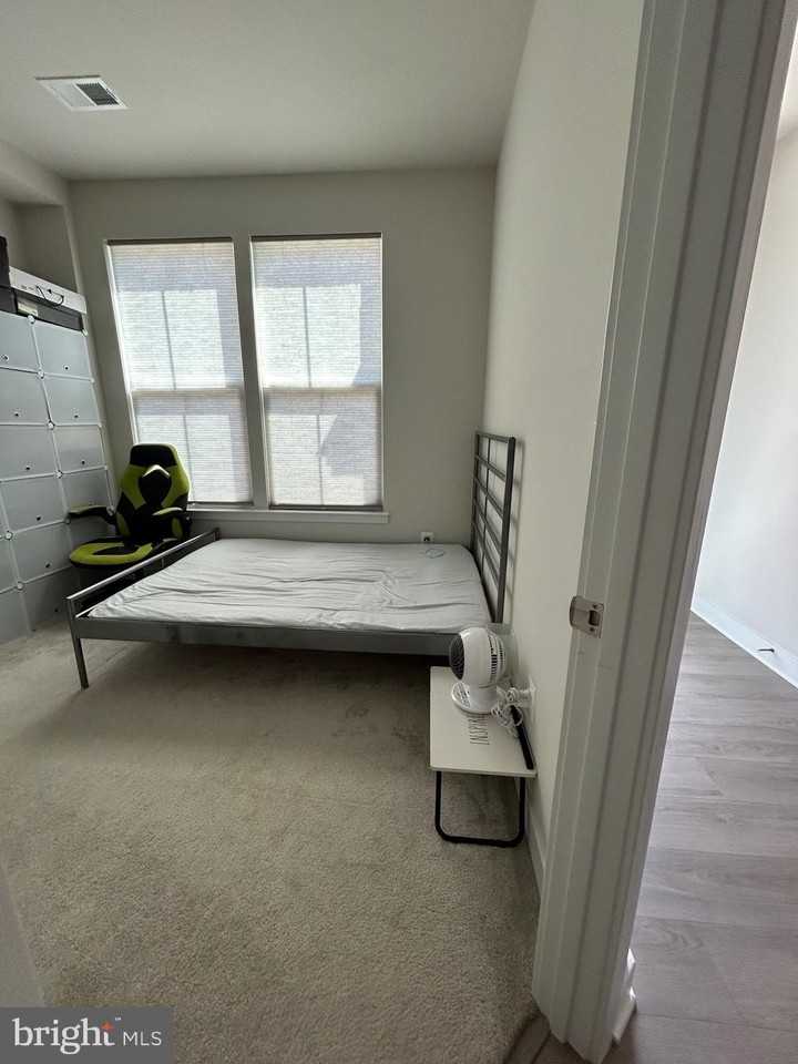 13961 Airfoil Rd - Photo 6 of 17