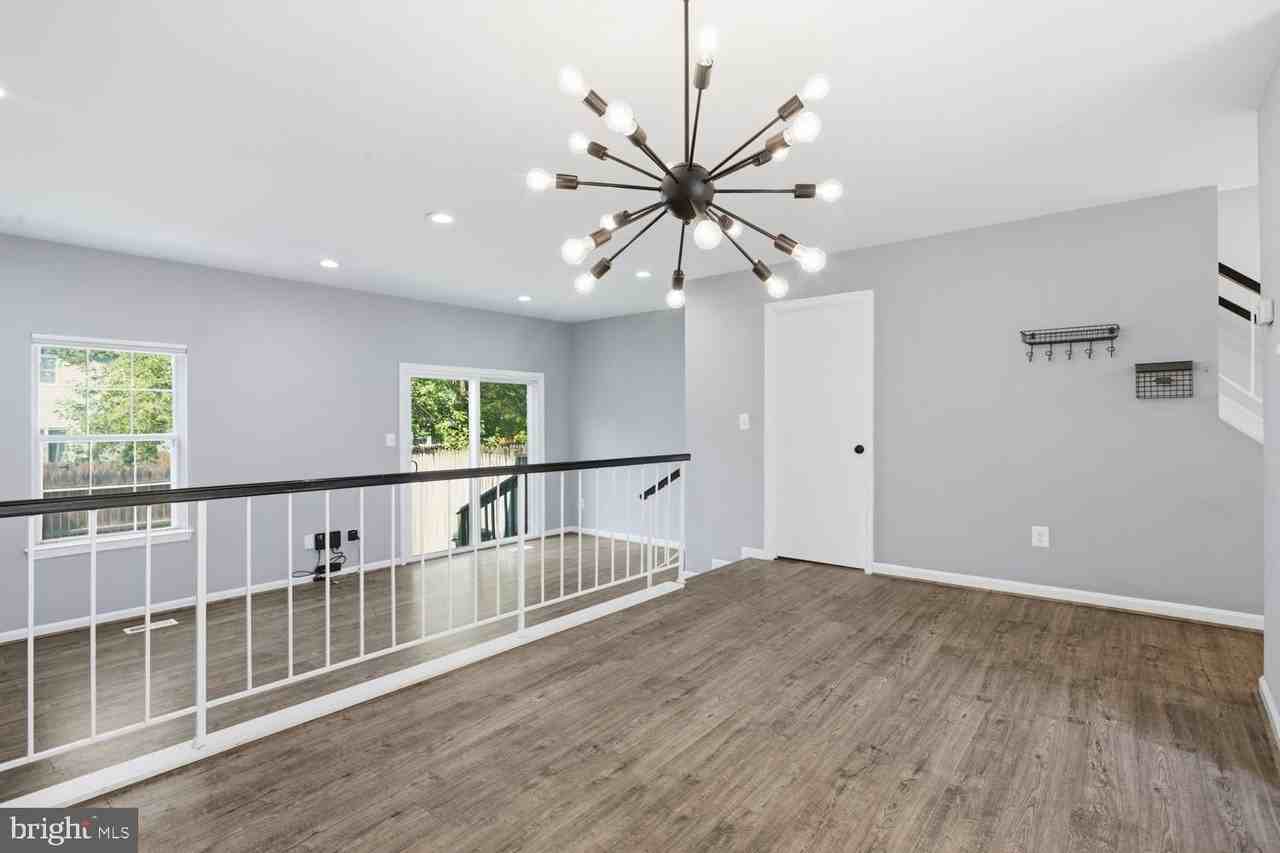 6267 Alforth Ave - Photo 7 of 25