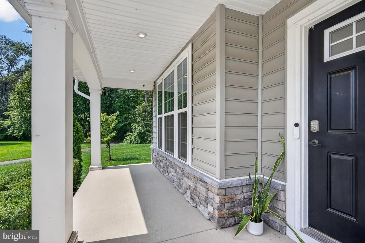 41860 Wind Dancer Ct - Photo 2 of 50