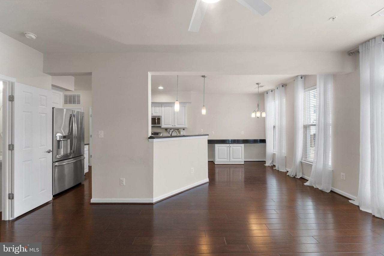 24660 Caribou Sq - Photo 6 of 34