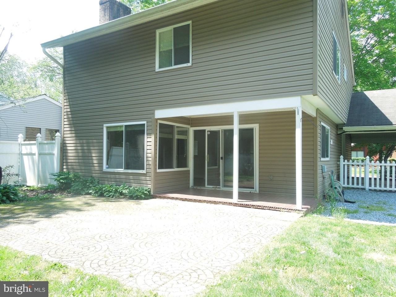 7 Biscayne Pl - Photo 2 of 9