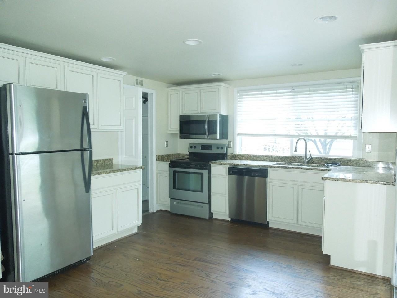 7 Biscayne Pl - Photo 4 of 9