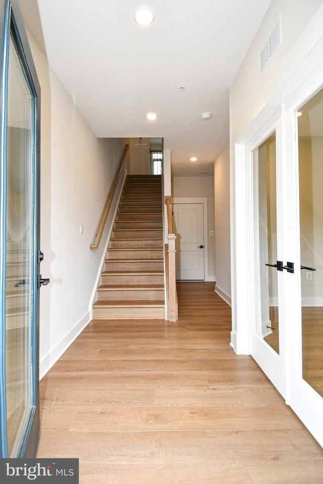 22799 Tawny Pine Sq - Photo 4 of 50
