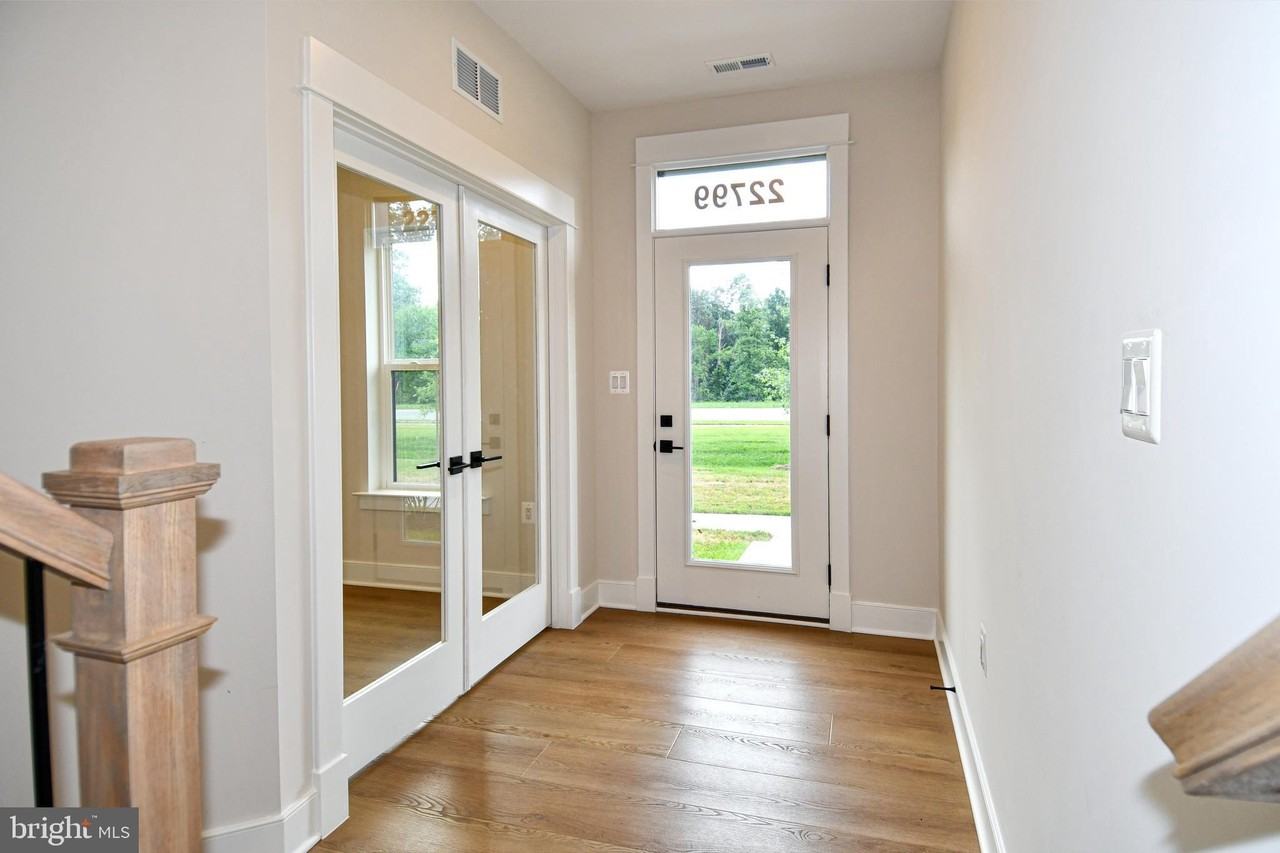 22799 Tawny Pine Sq - Photo 6 of 50