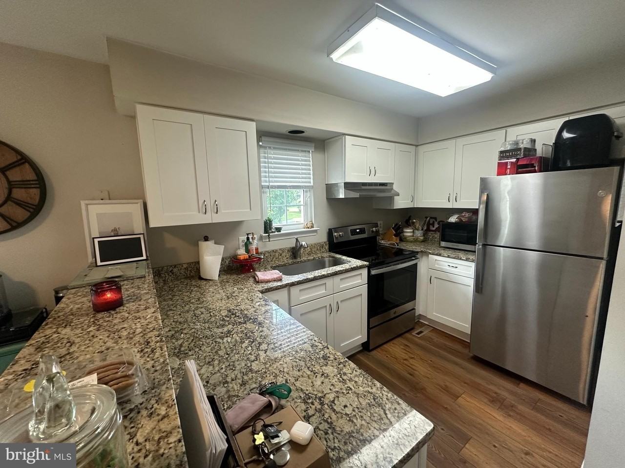 234 Frazer Dr - Photo 5 of 9