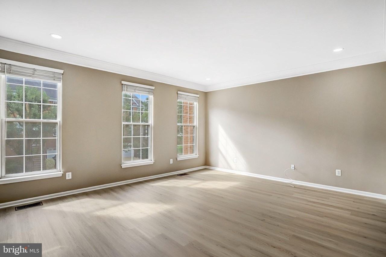 21365 Hansberry Ter - Photo 7 of 42