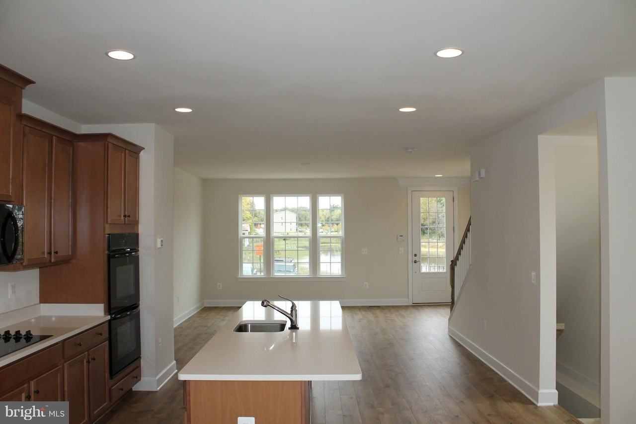 10665 Hinton Way - Photo 7 of 27