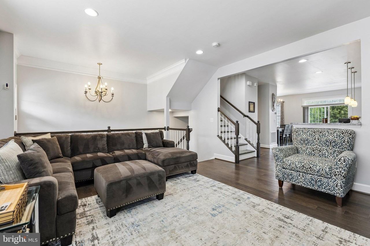 16655 Danridge Manor Dr - Photo 3 of 26
