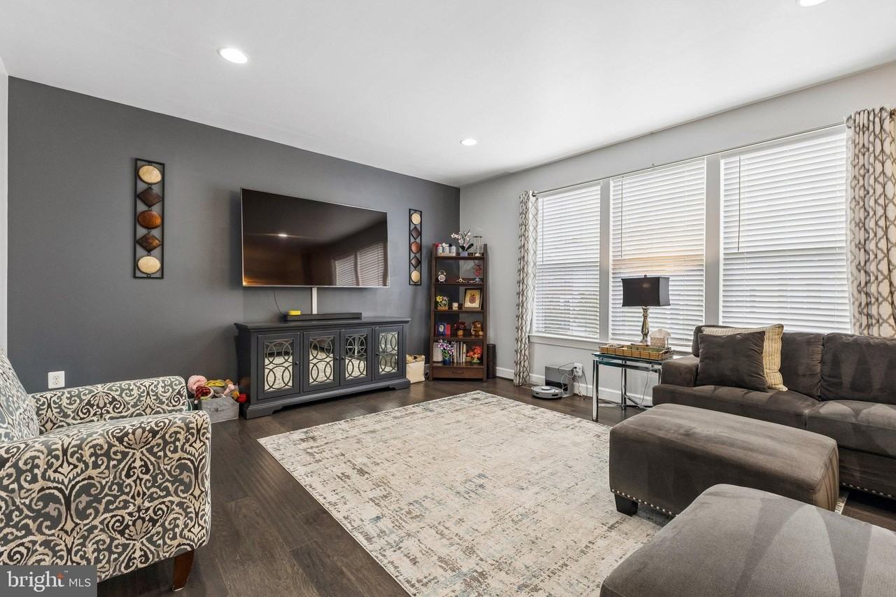 16655 Danridge Manor Dr - Photo 4 of 26