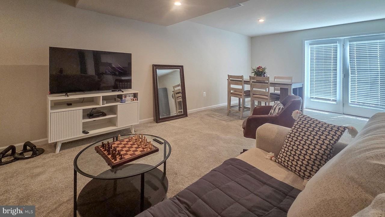 8703 Davis Ct #A - Photo 3 of 22