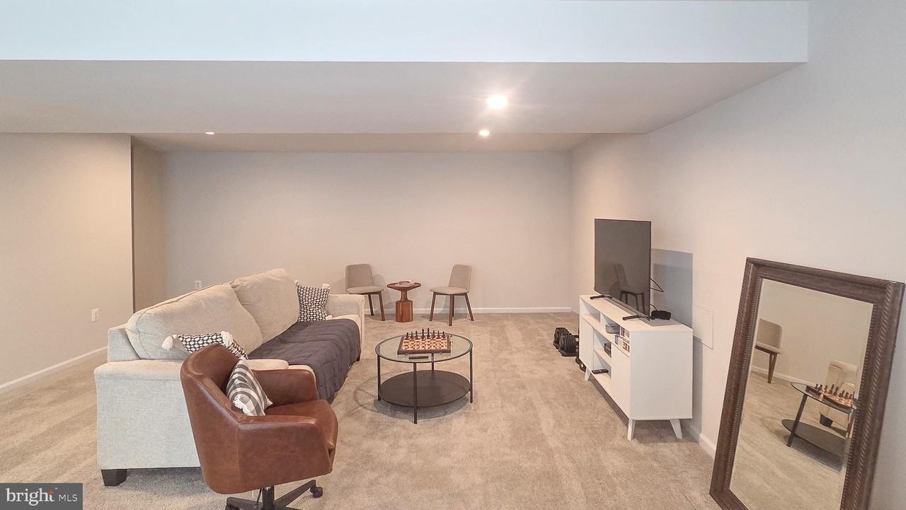 8703 Davis Ct #A - Photo 2 of 22