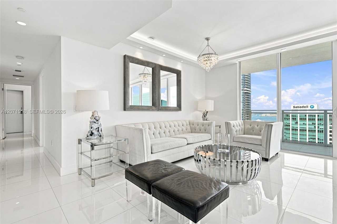 1080 Brickell Ave - Photo 3 of 8