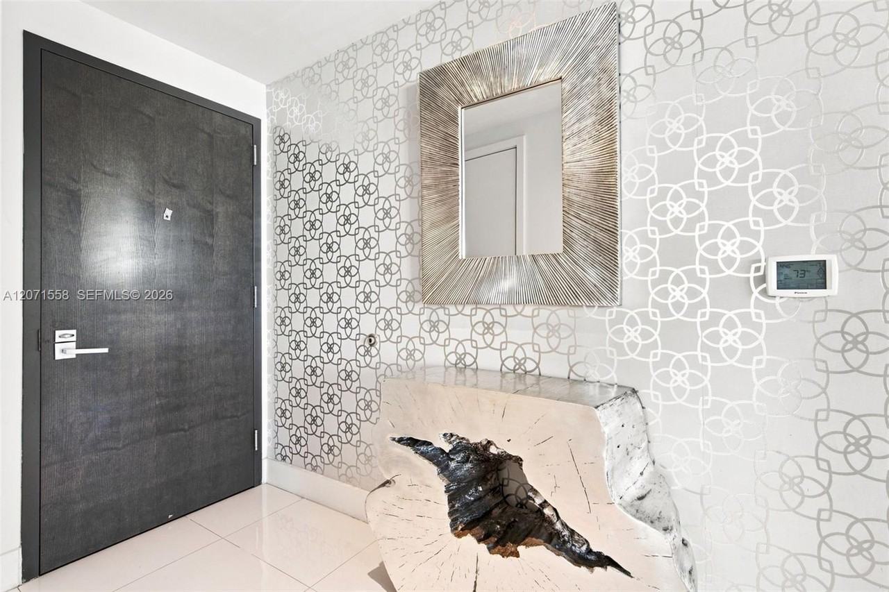 1080 Brickell Ave - Photo 4 of 8