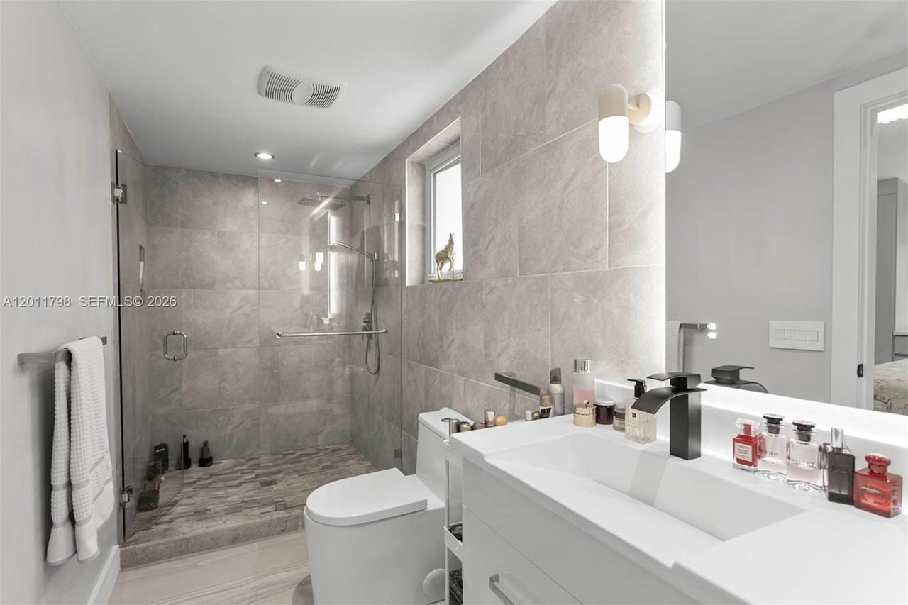 6921 Trouville Esplanade - Photo 7 of 8