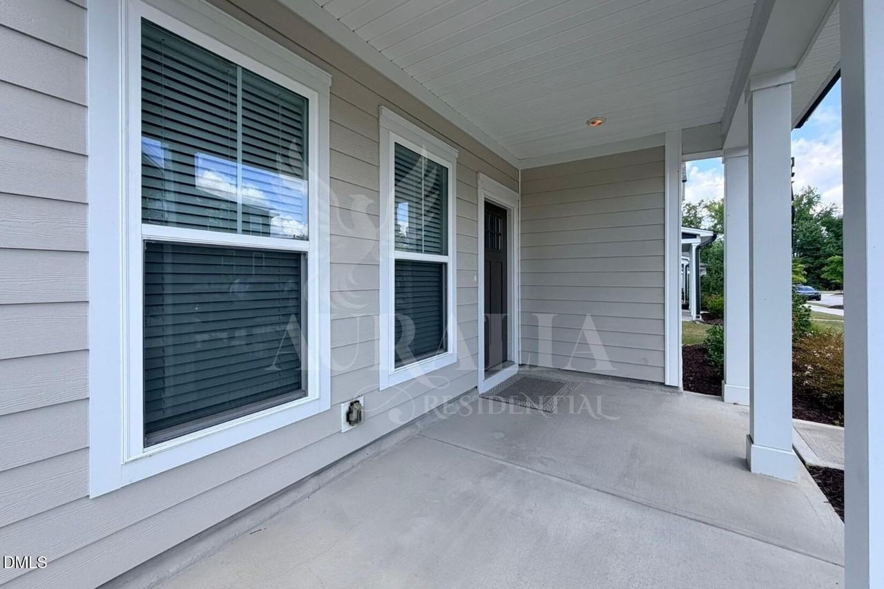 5701 Agrinio Way - Photo 5 of 48
