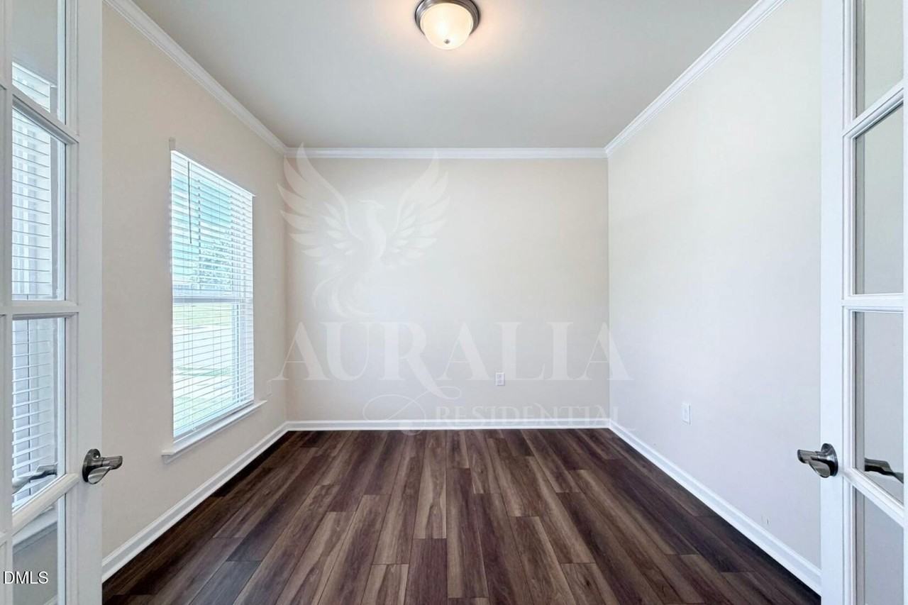 5701 Agrinio Way - Photo 7 of 48