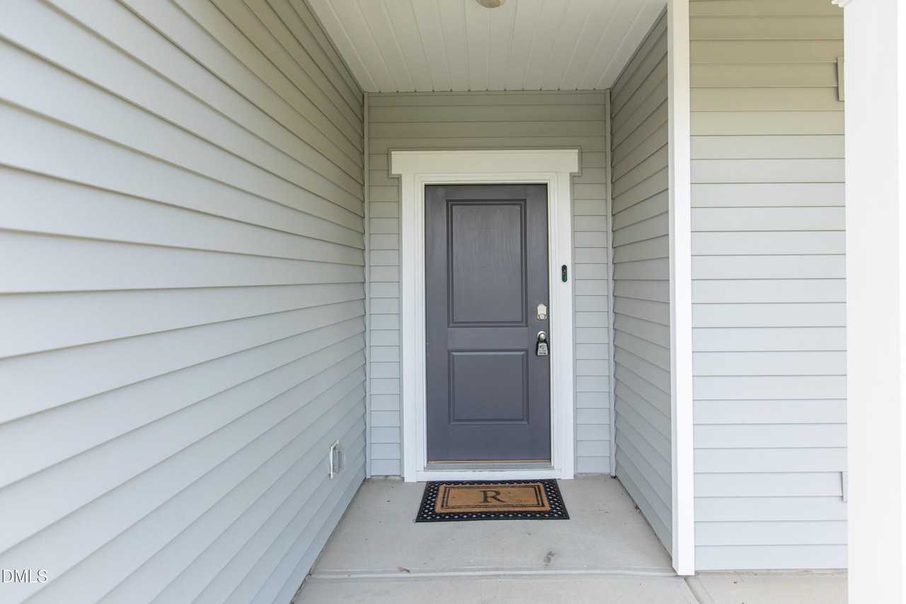 8400 Jordan Meadow Dr - Photo 2 of 21