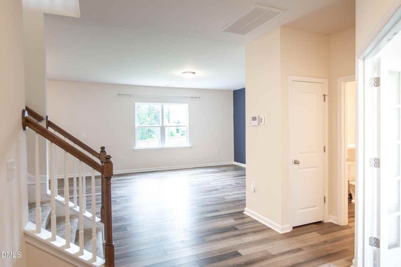 8400 Jordan Meadow Dr - Photo 4 of 21