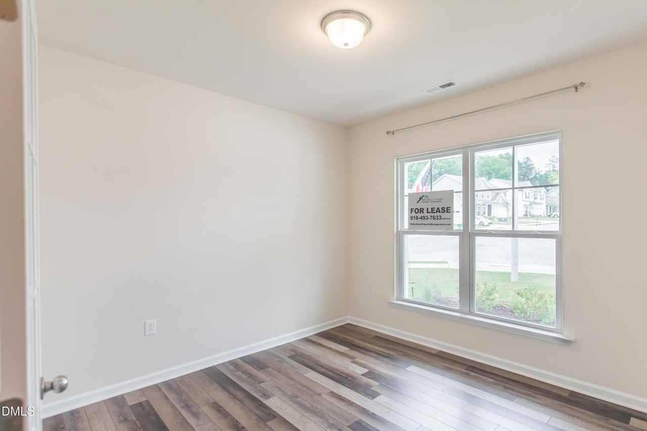 8400 Jordan Meadow Dr - Photo 5 of 21