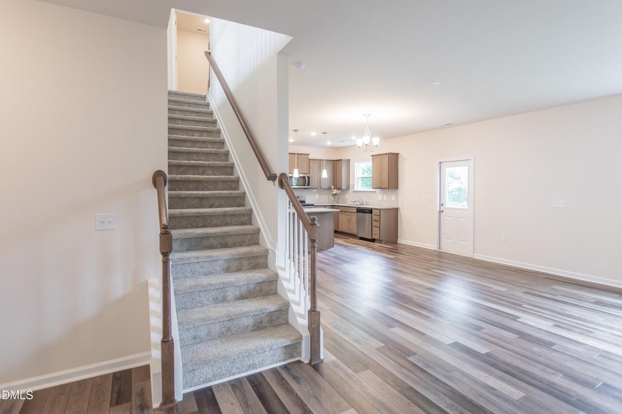 8400 Jordan Meadow Dr - Photo 7 of 21
